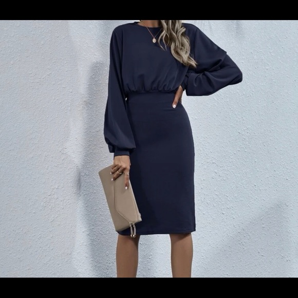 NAVY BLUE BELL SLEEVE MIDI DRESS - Picture 3 of 3